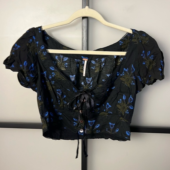 FREE PEOPLE Easy To Love Top Women's Size Medium - Picture 1 of 7